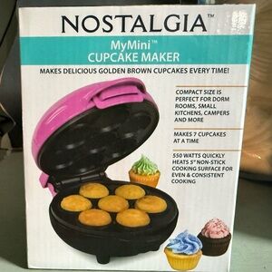 Nostalgia MyMini Pink and Black Cupcake Maker